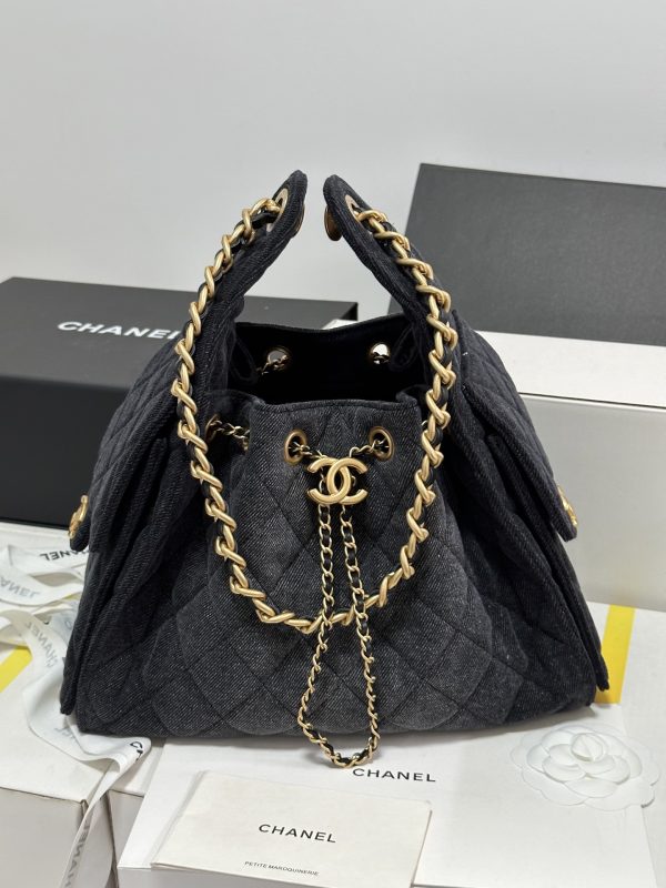 chanel 𝗁𝗈𝖻𝗈 black